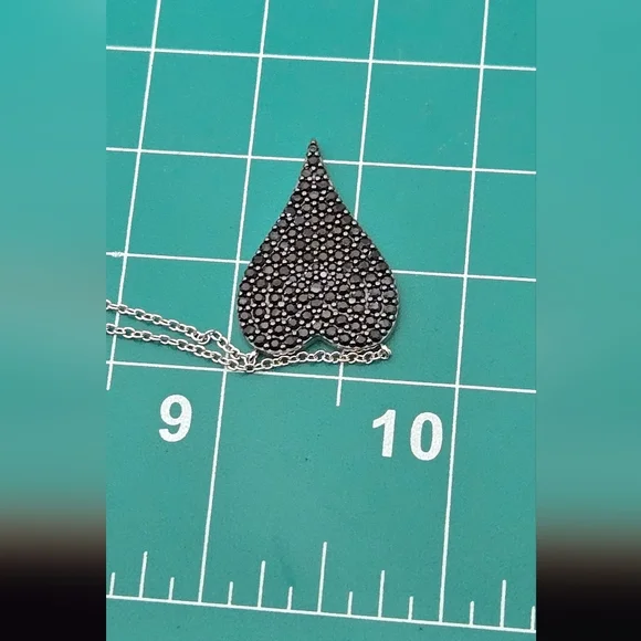 Elegant 925 Sterling Black Heart Pendant Necklace - Picture 2 of 14